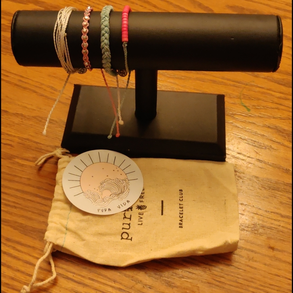 Pura Vida August 2020 Club Bracelets